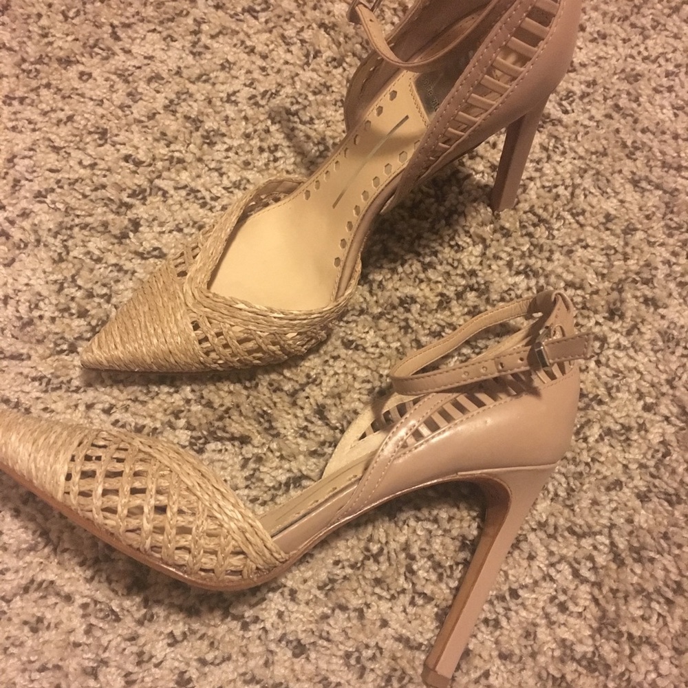 Shoes - Picture 2 of 4